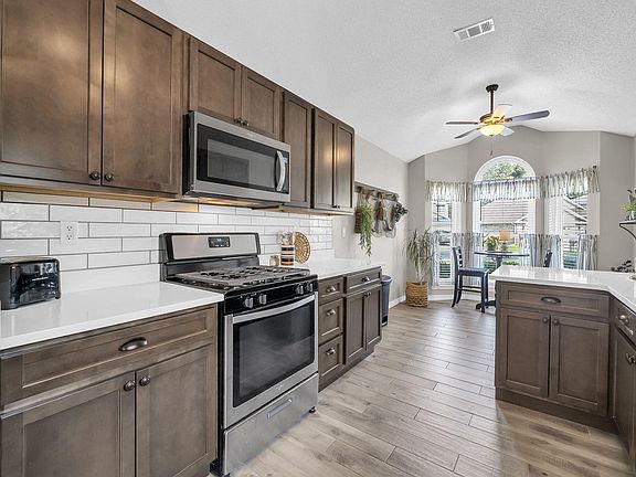 3rd image of 4200 Whitetail Cir