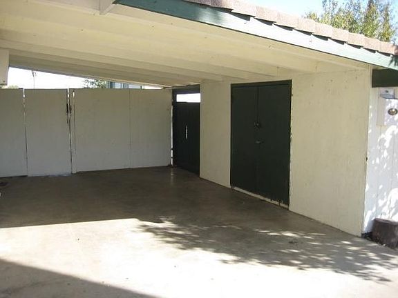 3rd image of 328 Edward Ave
