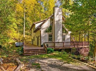 74 Apgar Rd, Candler, NC 28715