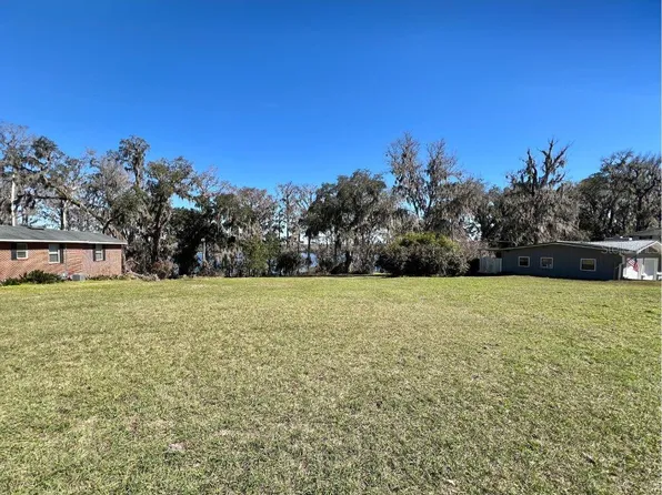 1585 SE Inglewood Ave #4, Lake City, FL 32025