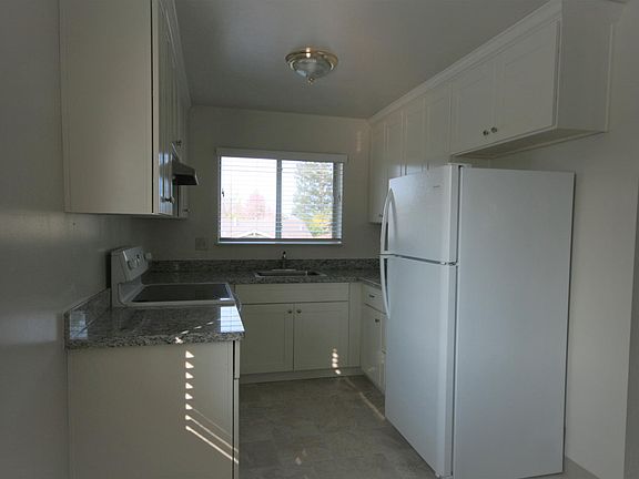 4th image of 1560 Quebec Ct APT 3