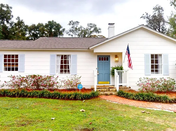 31 Hathaway Rd W, Mobile, AL 36608