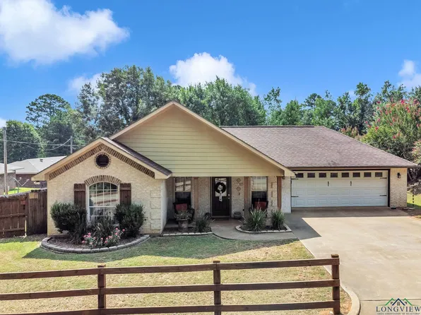 1425 Apricot Rd, Gilmer, TX 75644