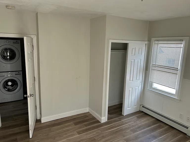 320-322 Eaton St #2 — Photo 1