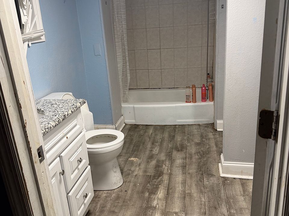 2nd image of 1808 Sunny St