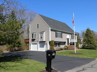 205 Overlook Dr, Raynham, MA 02767
