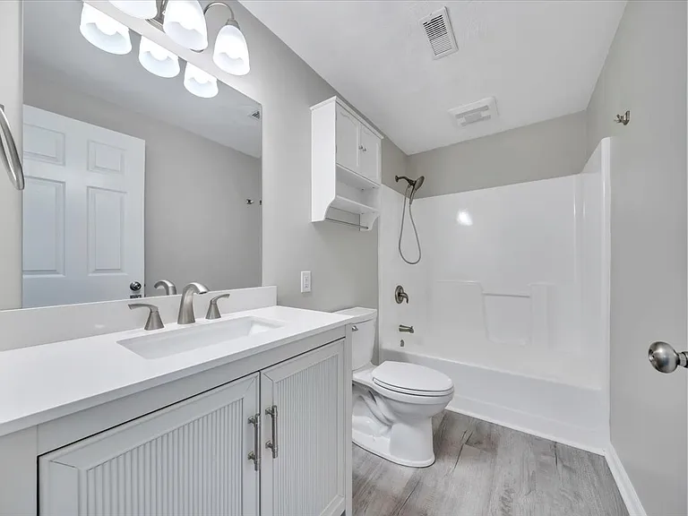 1905 Summerfield Dr — Photo 22
