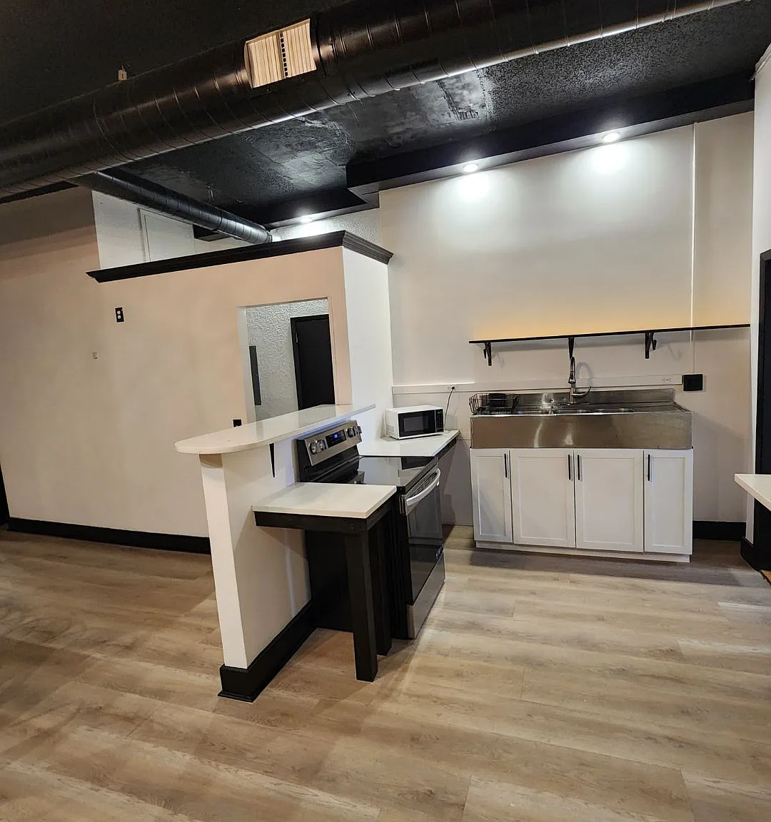 4 bed, 1373 sqft, $775 — Photo 2