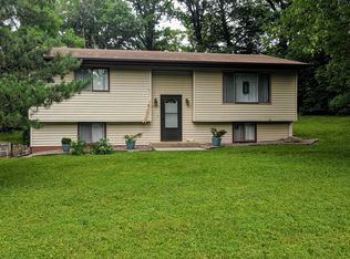 2005 Goldfinch Dr, Buffalo, MN 55313