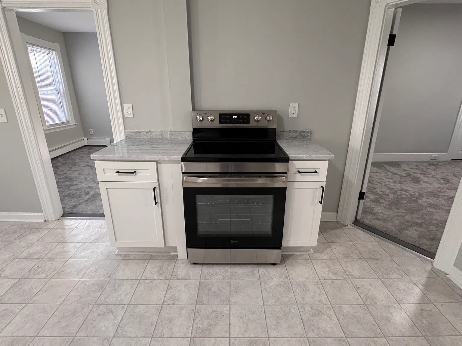 77 Oak St — Photo 4