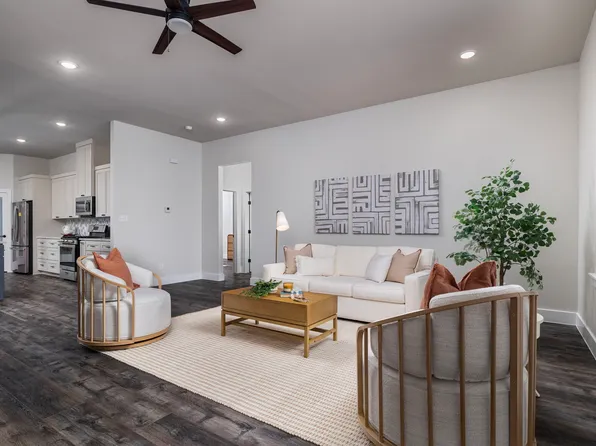 621 Oaklawn Dr, River Oaks, TX 76114