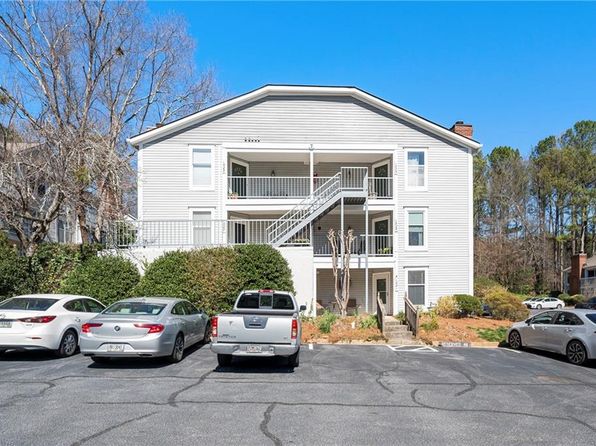 1321 Keys Lake Dr NE, Atlanta, GA 30319