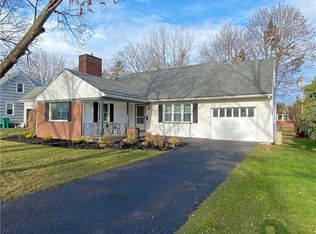 80 Penarrow Rd, Rochester, NY 14618