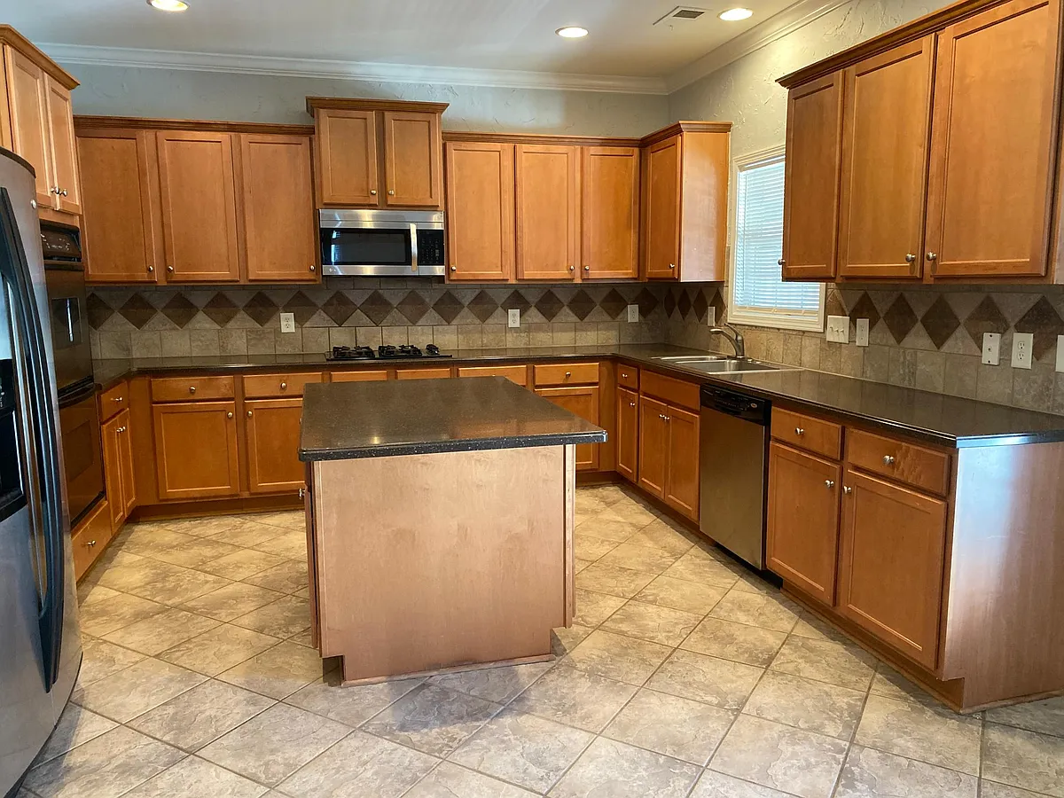 Building Photo - 10102 Glenburn Ln