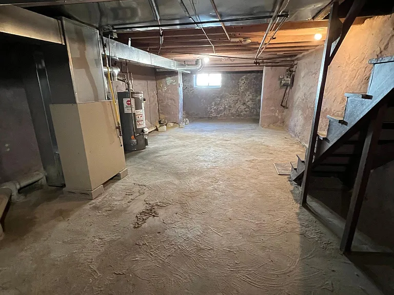 218 E Dorset St — Photo 17