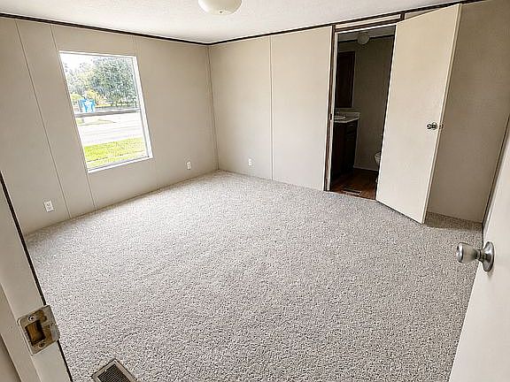 4th image of 519 Lyman Ave