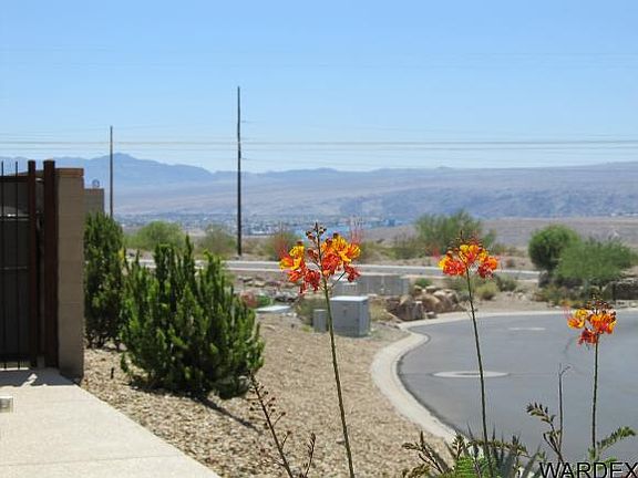 4th image of 2766 Esmerelda Dr