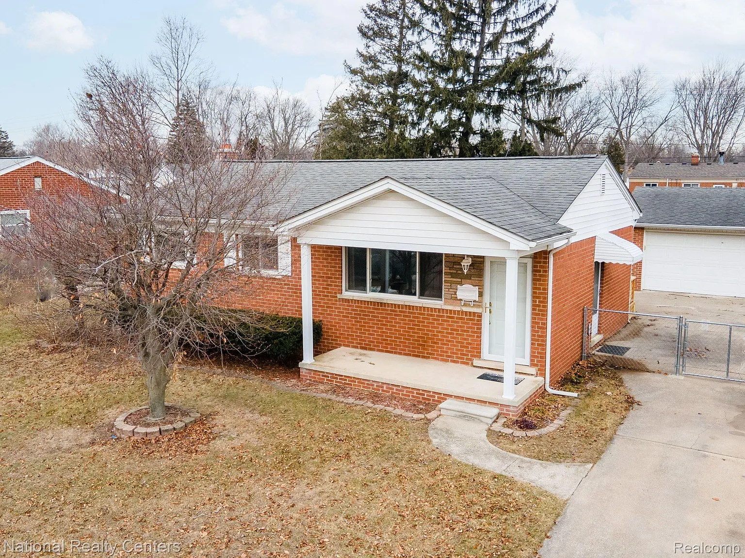 30430 Sheridan St photo 1