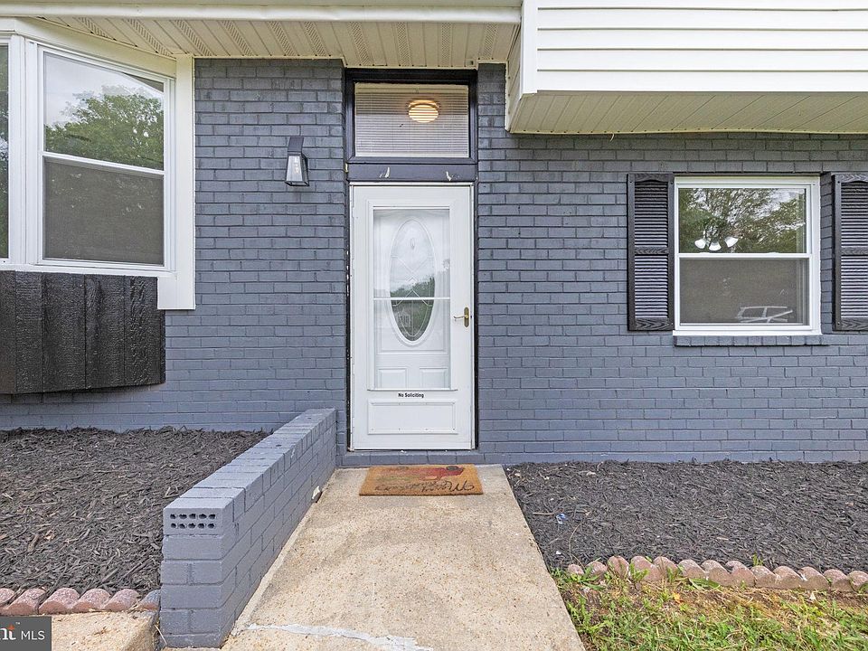 1st image of 801 Galway Ln