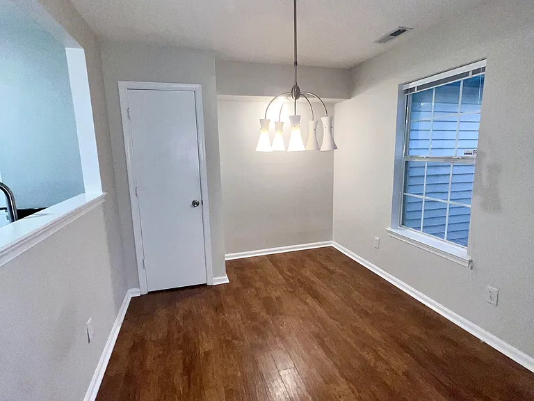 4924 Shallowford Cir — Photo 9