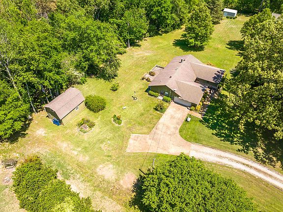 8th image of 115 Edenberg Dr