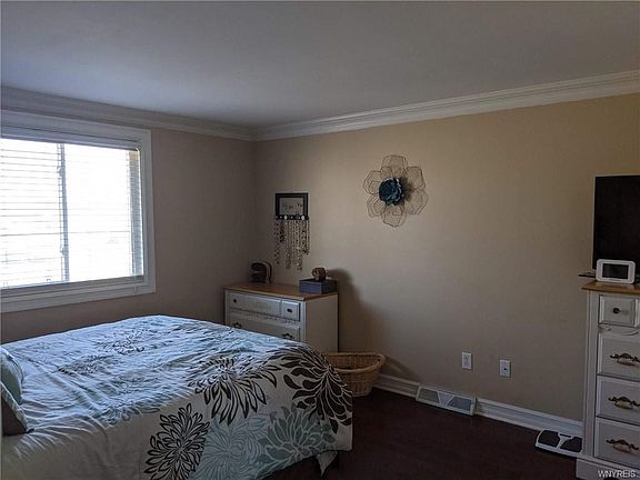 4th image of 165 Old Lyme Dr APT 7