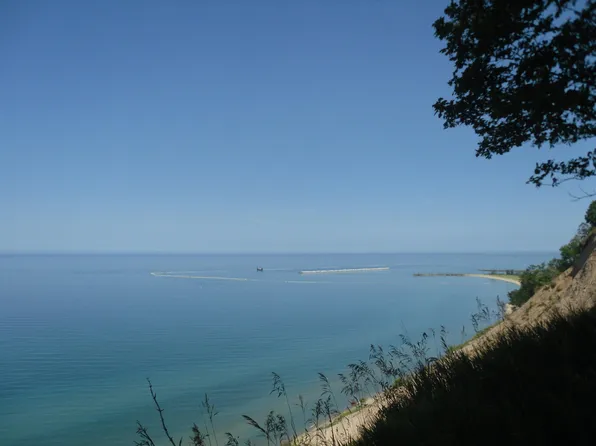 S Lakeshore Dr #26, Ludington, MI 49431
