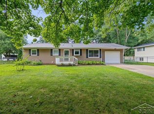3109 Saint Marys Dr, Midland, MI
