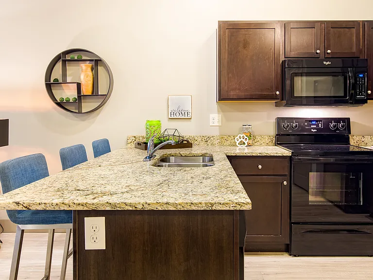 Sugar House Apartments By Urbana — Photo 48