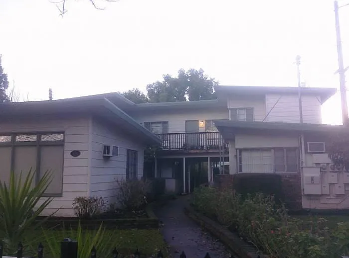 3094 Freeport Blvd