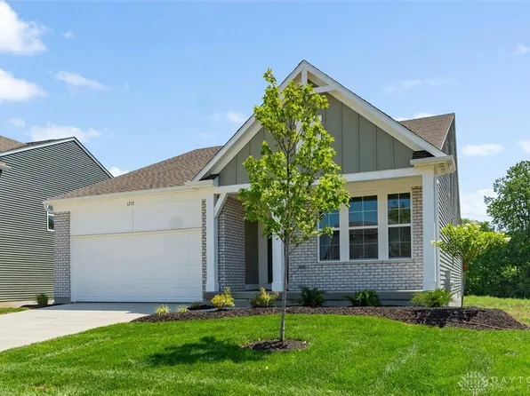 1233 Heathgate Way, Fairborn, OH 45324