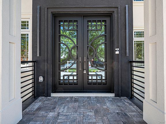 5th image of 15 Roy Street