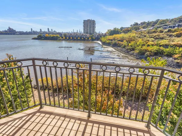 17 Moorings Lane image 22 of 47