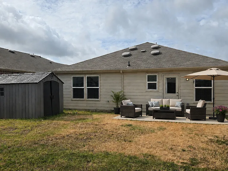 1121 Waggoner Dr — Photo 29