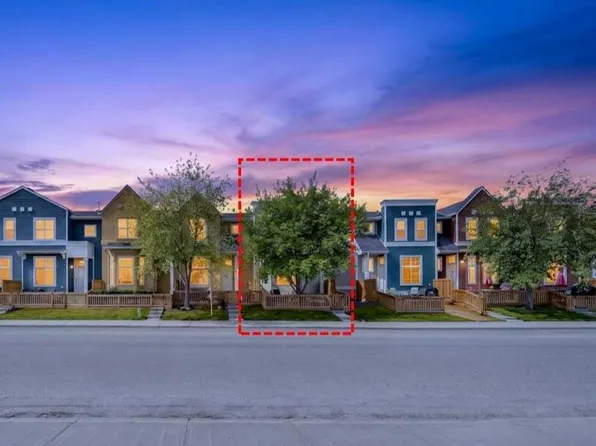 203 E McKenzie Towne Gate SE, Calgary, AB T2Z 4G2