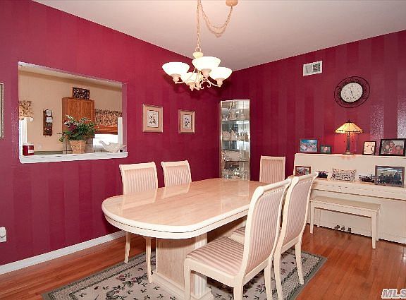 5th image of 127 Paddington Cir