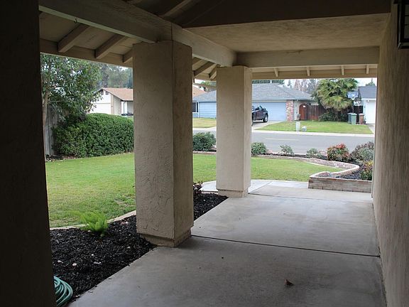 5th image of 1906 Scarborough Dr