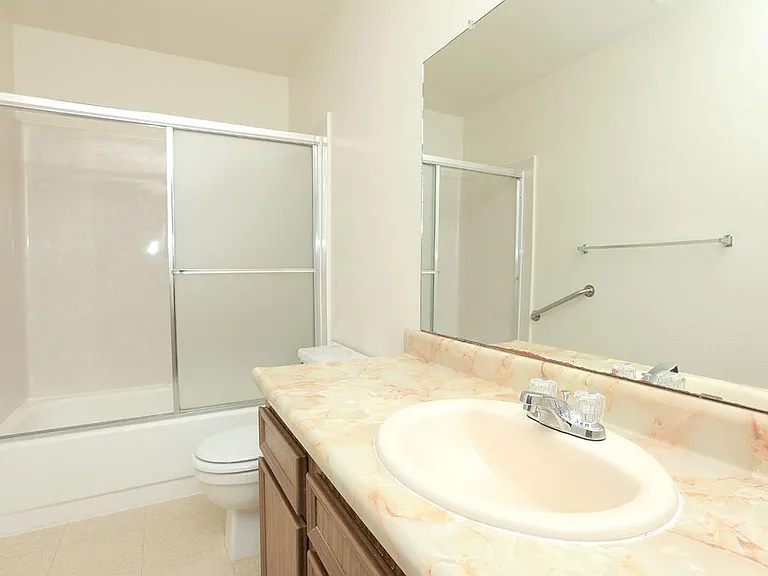 1050 Minnewawa Ave — Photo 28