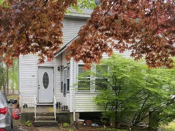 34 Orchard St, Spring Valley, NY 10977