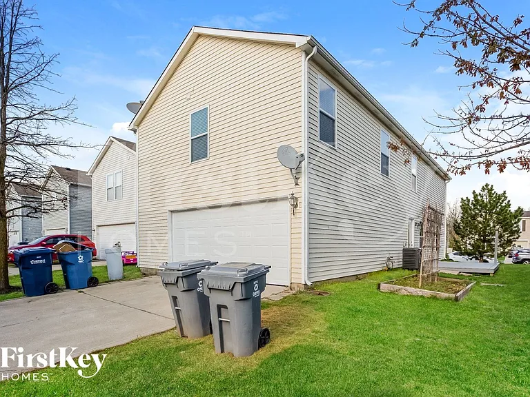 15393 Border Dr — Photo 15