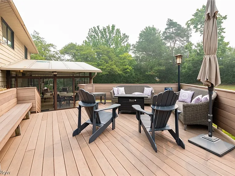25150 Cardington Dr — Photo 42