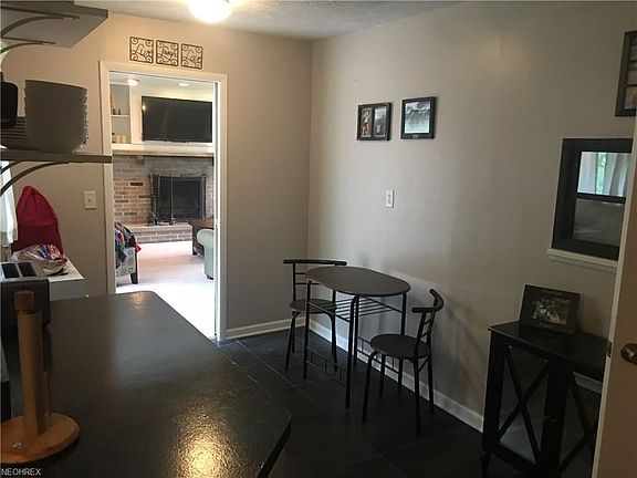 3rd image of 739 Navajo Trl