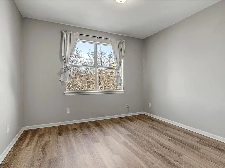 512 Eberhart Ln #1207 — Photo 16