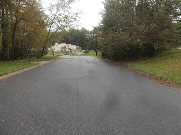 5th image of 6125 Hanna Ct