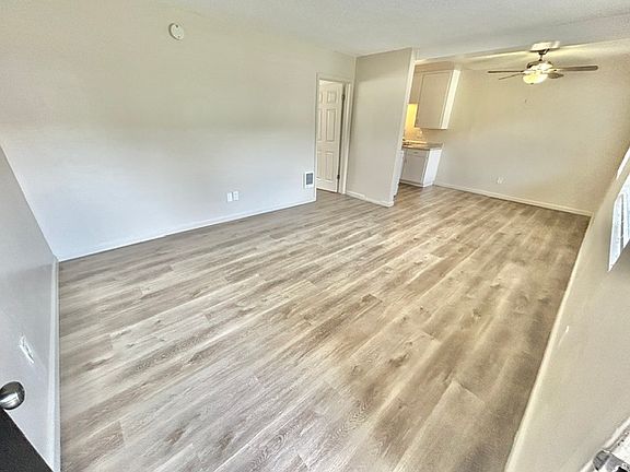 5th image of 3717 69th St APT B