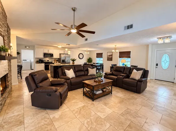10907 Jamestowne Rd, Savannah, GA 31419