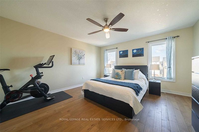 Oakville Townhouse for rent - 4 Bedrooms — photo 19