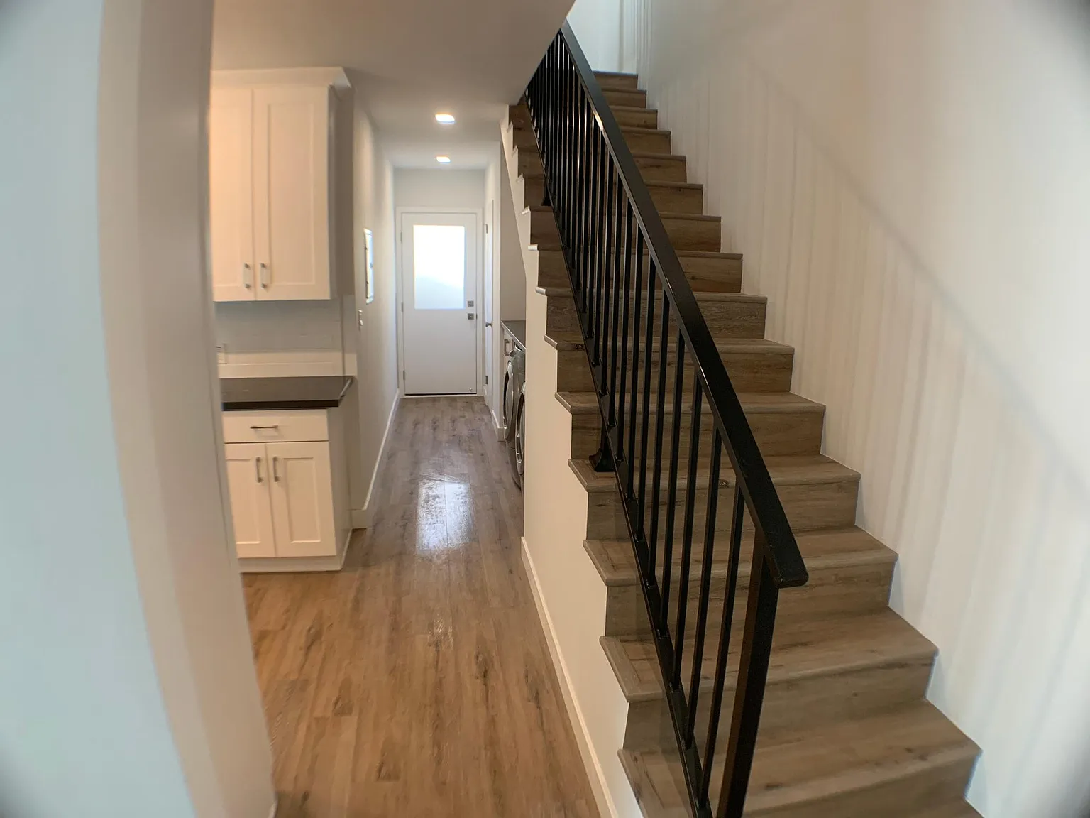 3 bed, 1500 sqft, $4,400 — Photo 2