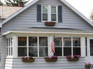 1025 Palmer Ave, Niskayuna, NY 12309