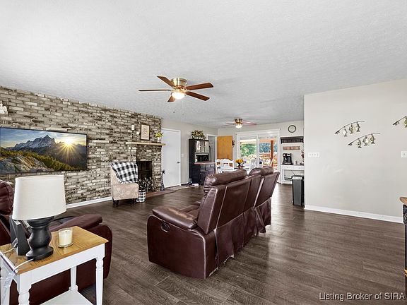 3rd image of 13105 E State Road 160